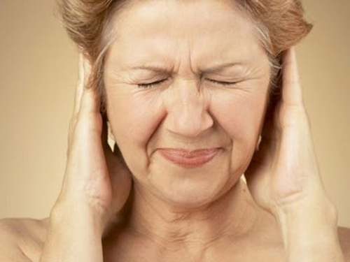 đau đầu ù tai chóng mặt có nguy hiểm không ?